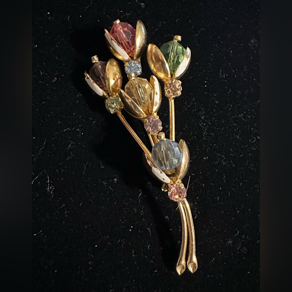 Vintage Austrian Crystal Flower Pin 30$